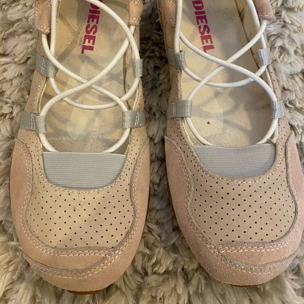 Diesel tennis shoes